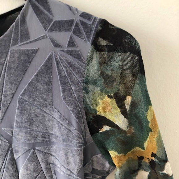 Petite Pois by Viviana G Mesh Sleeve Top - Picture 4 of 6